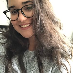 Meet your Posher, Naila